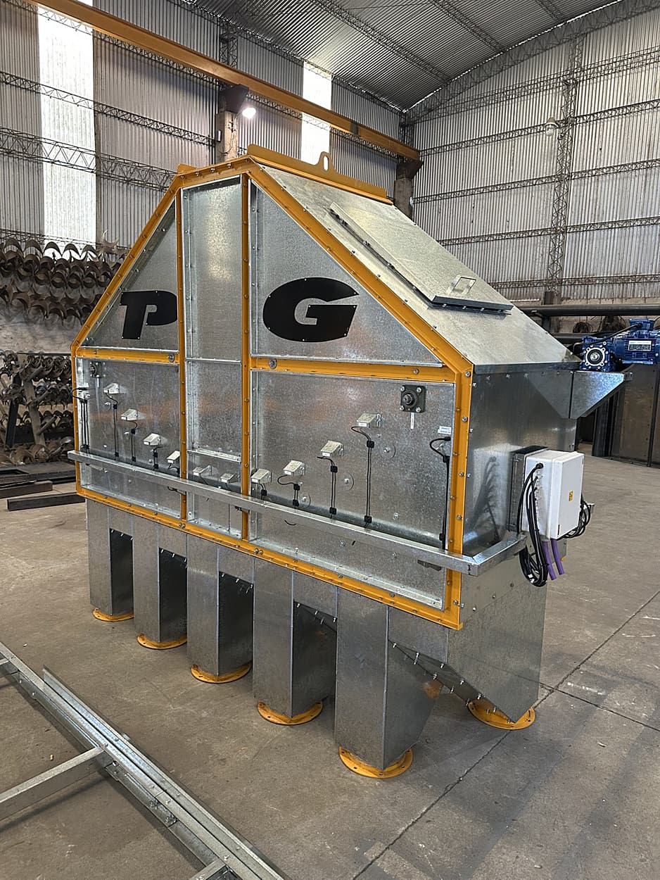 Distribuidor pendular PG Metalúrgica, terminación galvanizada