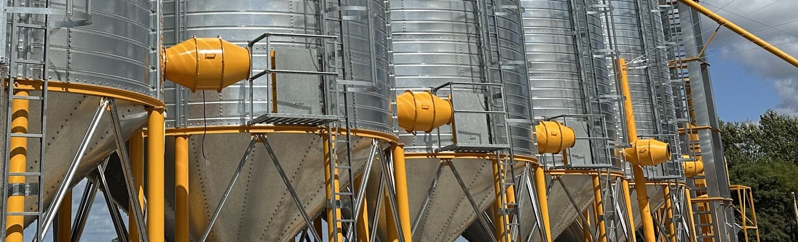 Ventiladores centrífugos instalados en silos